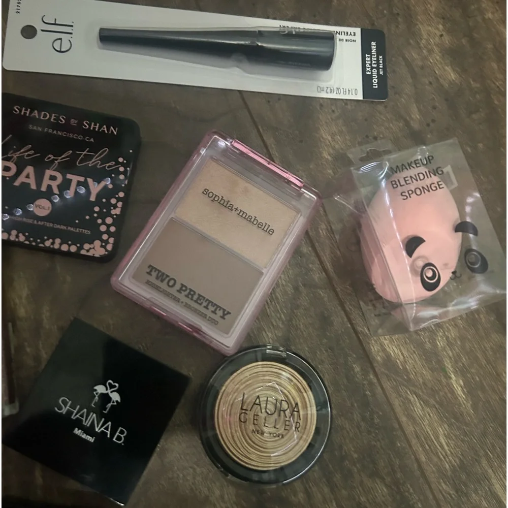 random makeup bundle - Picture 3 of 3